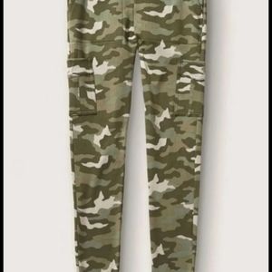 Camo Pink ultimate leggings medium new